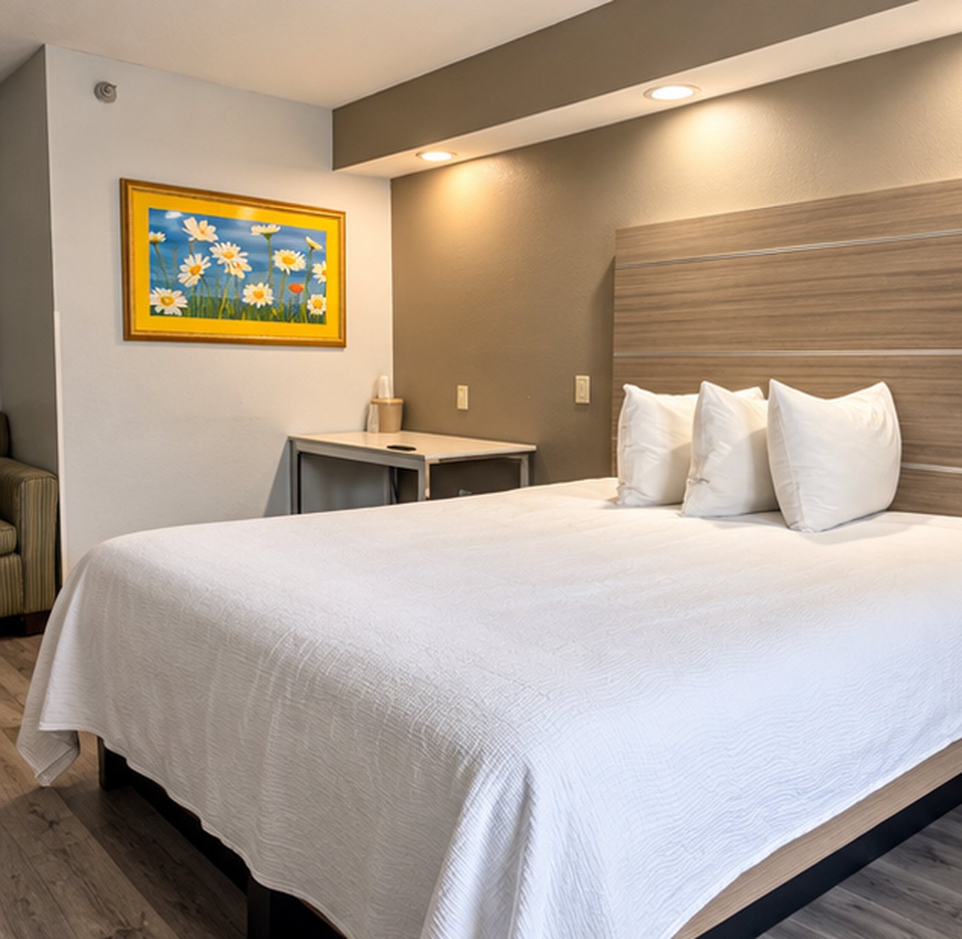 Accessible Queen Room with a queen bed